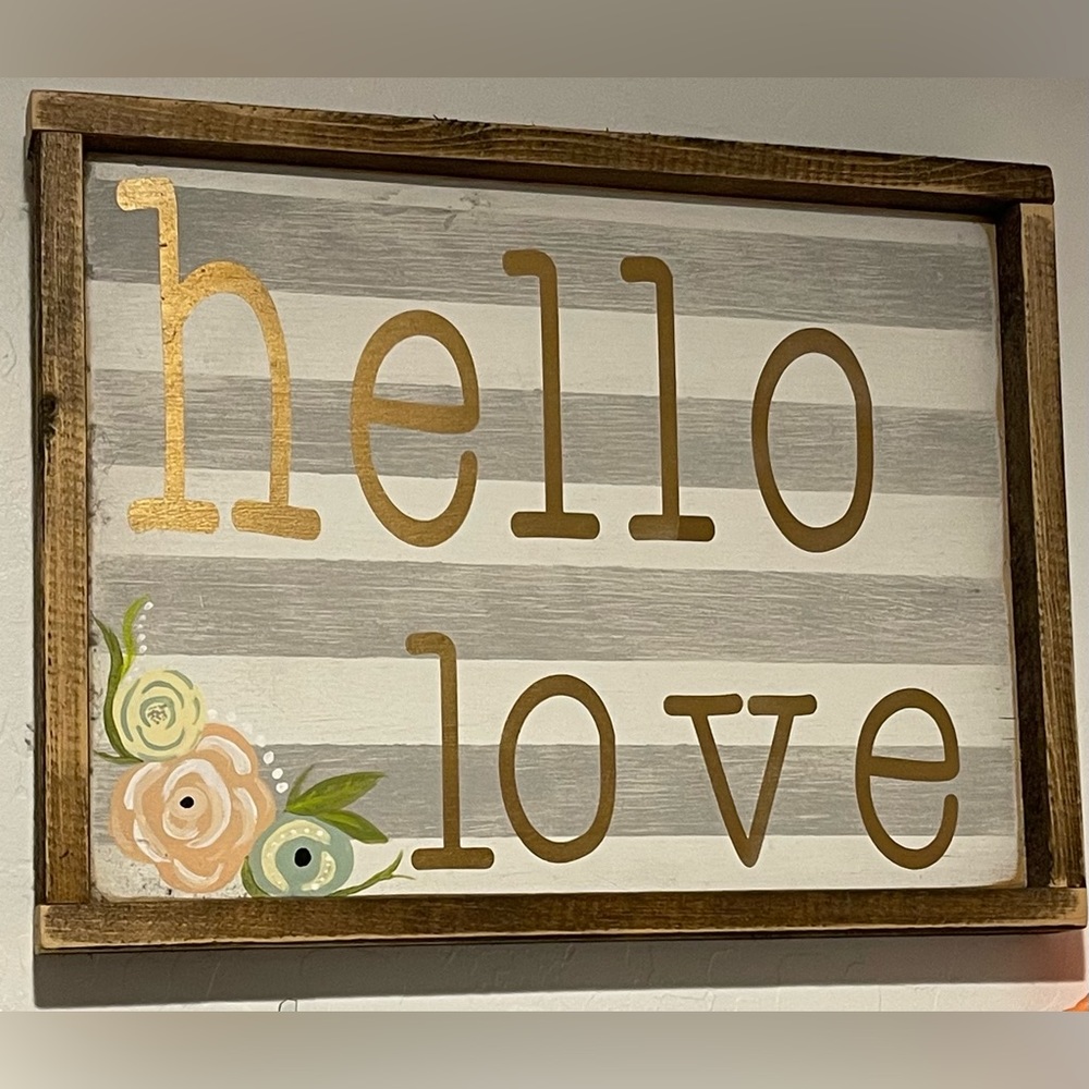Olivewood  Designs Helloove Wooden Sign - perfect in any room.
